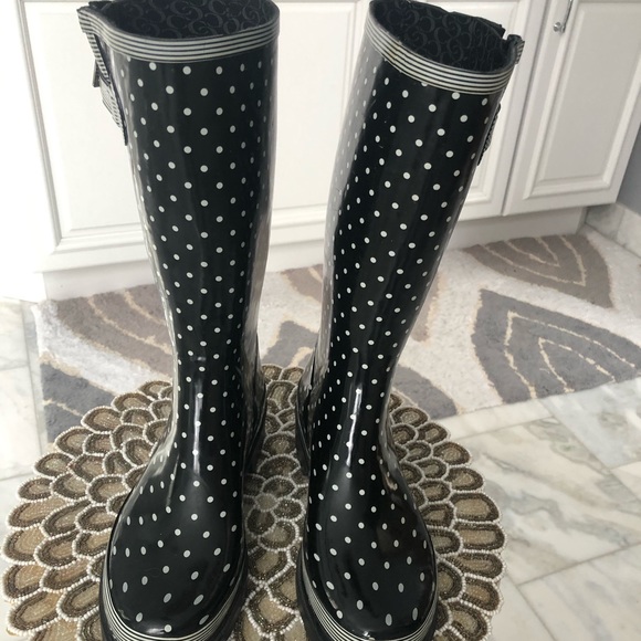 chooka Shoes - Chooka rain boots!